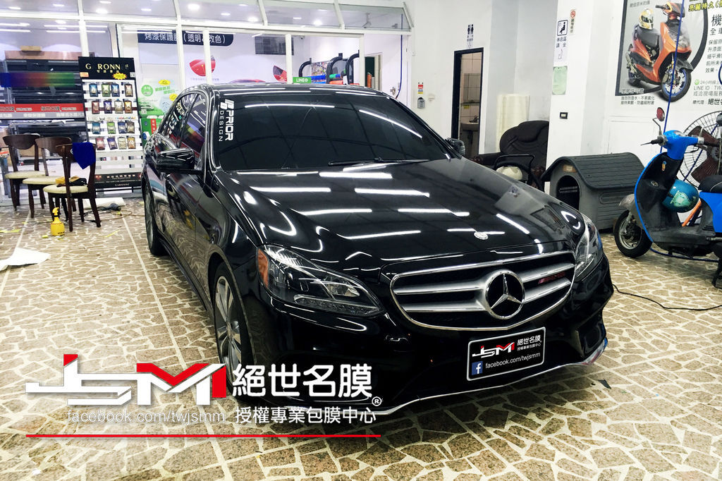 1061206-Benz E350-全車亮黑(白改黑)-IMG_8978.JPG