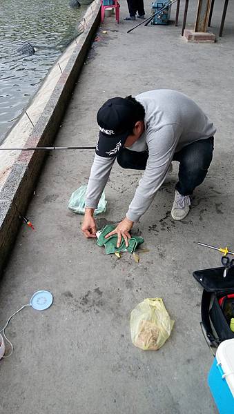 DSC_0012.JPG DSC_0012.JPG