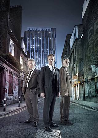 WHITECHAPEL_SERIES3_EP1_01A