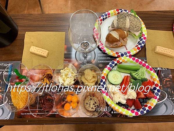 Happy Hour for Two-120.JPG Happy Hour for Two-120.JPG
