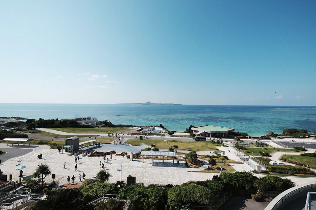 沖縄美ら海水族館_01.png