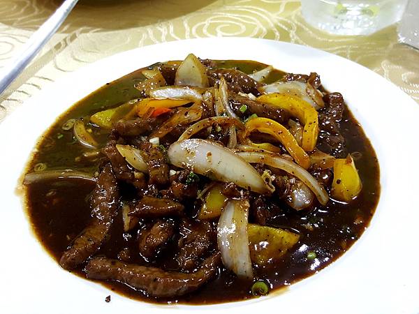 黑胡椒牛柳.jpg 黑胡椒牛柳.jpg