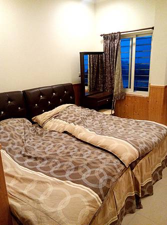 客房1.jpg 客房1.jpg