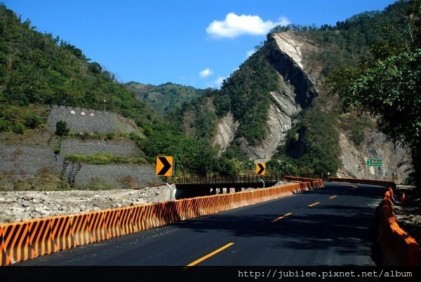2011.02.07舊台21線錫安山段便道路況照片-1.jpg