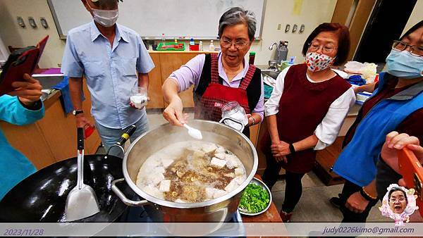 【泰山夜烹】芋頭米粉湯/韓式泡菜佐煎肉 (112年秋季班-中