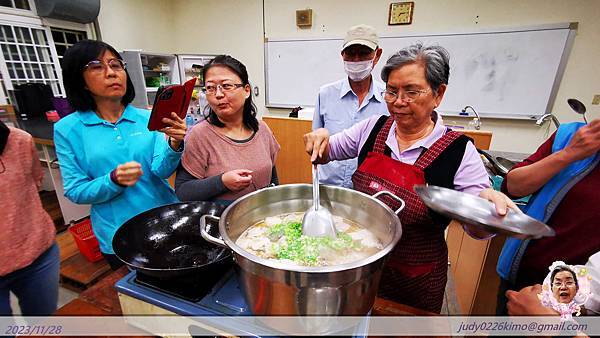 【泰山夜烹】芋頭米粉湯/韓式泡菜佐煎肉 (112年秋季班-中