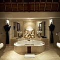 viceroybathroom 2