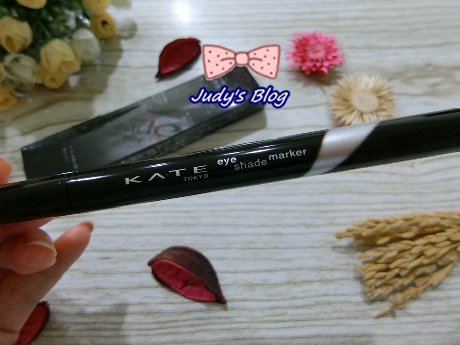 5.jpg &amp;amp;amp;amp;lt;彩妝。眼線筆+唇彩&amp;amp;amp;amp;gt;KATE | 密影氣墊眼線筆(#BK-1) X 高顯色映象唇膏(RS-1 ),打造屬於自己的自信又甜美氣息妝容~*