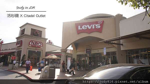 citadel outlet levis store