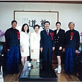 4-3Judy於高雄餐飲學院演講,巧遇(中)行院長蕭萬長,並與校長李福登合影,
