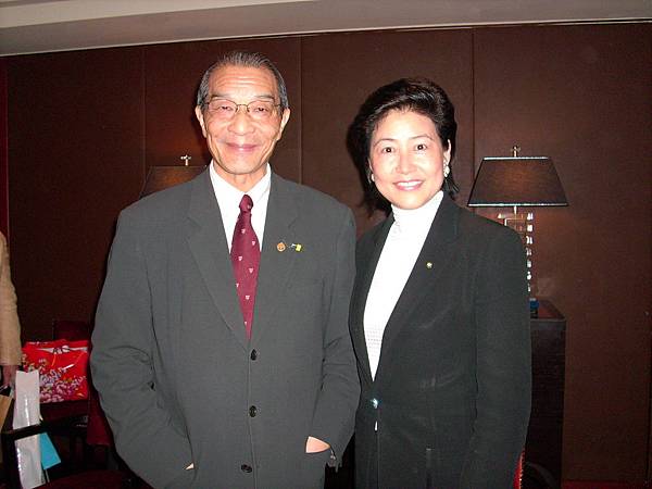5-30理律法律事務所名律師陳長文與Judy於上海醉月樓合影2008-4-12