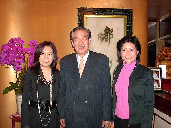 7-7龍星企業董事長葉照雄於關係企業都柏林餐廳宴請Judy和林青蓉餐會2009-3-8