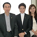 9-2(自左)大陸旺中基金會總經理趙宏利, Judy & 趙總秘書賴可方於馬可波羅合影