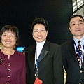 16-6《少年PI》慶功宴-(自左)台中市政府秘書長曹美良,Judy& 副市長黃國榮於台中市政府合影2013-3-3