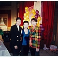 17(自右)羅小雲主持名歌星張清芳新歌發表會,與陸莉玲於遠東飯店宴會廳合影
