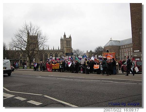 20070322 Bristol Protest 其實還蠻多人的