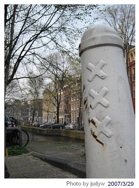 XXX  阿姆斯特丹市徽