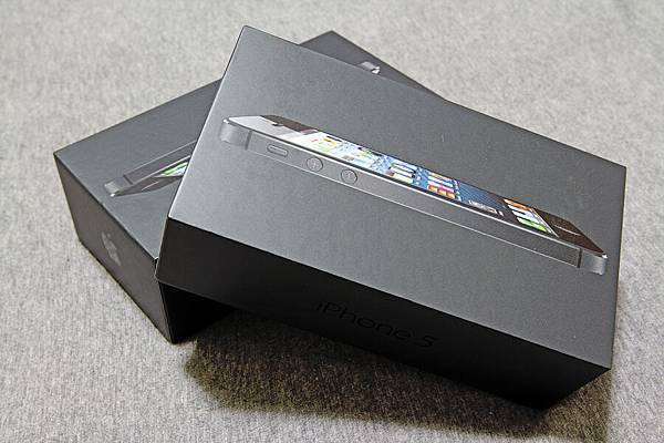 APPLE iPhone 5 (黑‧16GB)