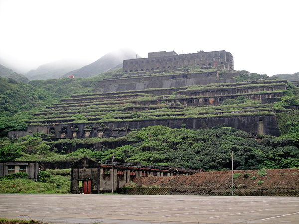 十三層遺址