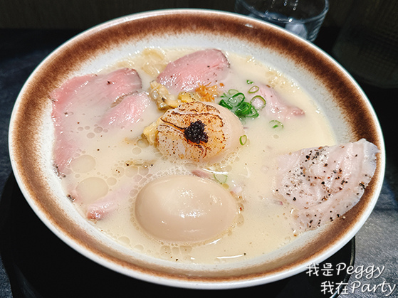 食記 台北市中山區 麒麟創作拉麵坊 白松露雞魚貝的細膩驚喜 