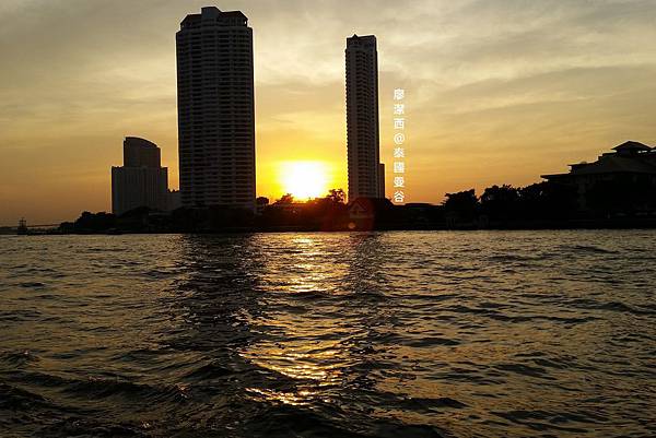 曼谷/往河畔碼頭夜市