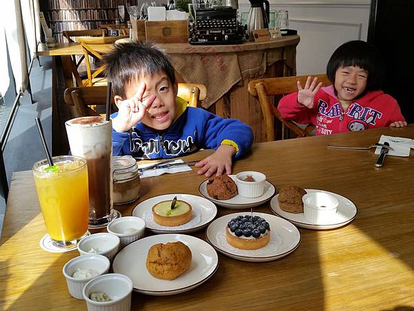 【中壢】Diamond Hill Cafe 【中壢】Diamond Hill Cafe