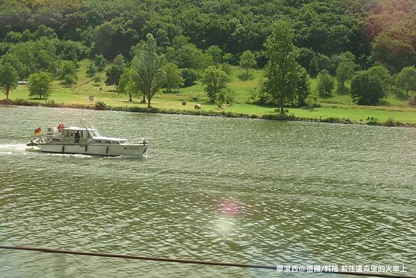 【德國/科隆】前往盧森堡的火車上