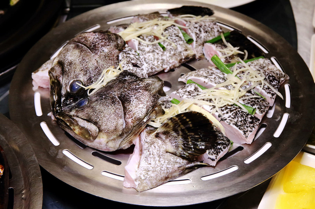 新莊美食推薦，新莊典華濤濤海鮮蒸氣鍋，新鮮海鮮、現蒸現吃，C