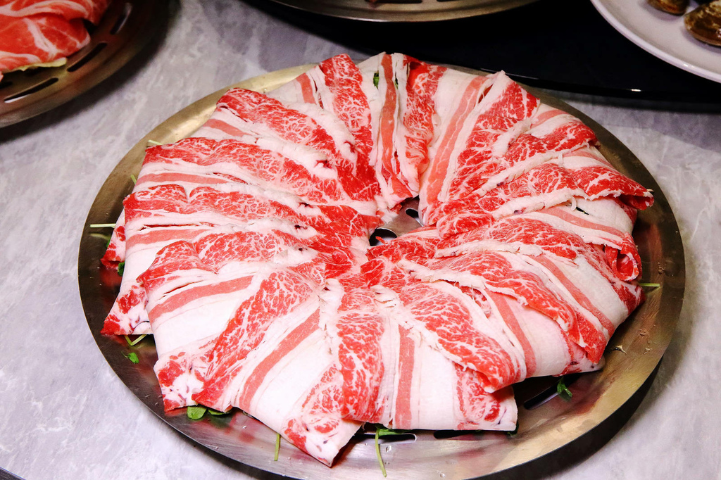 新莊美食推薦，新莊典華濤濤海鮮蒸氣鍋，新鮮海鮮、現蒸現吃，C