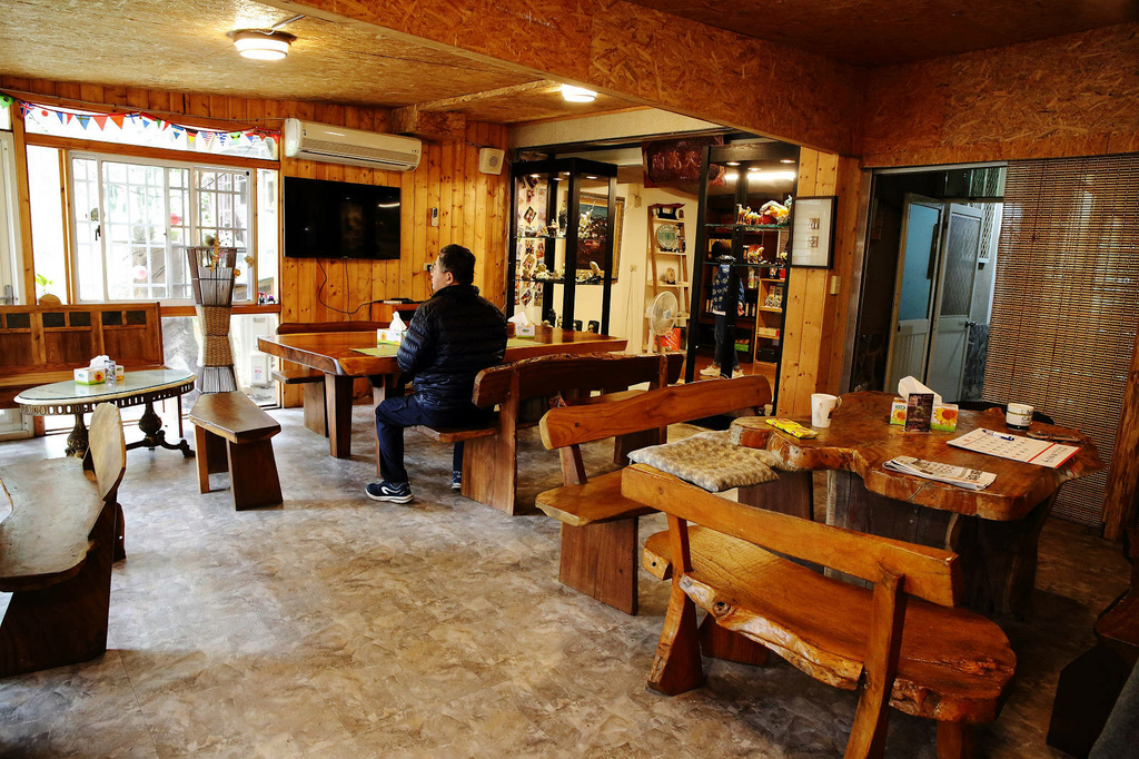 新竹寵物友善餐廳，森園寵物友善樹屋咖啡莊園，咖啡好喝，寵物超