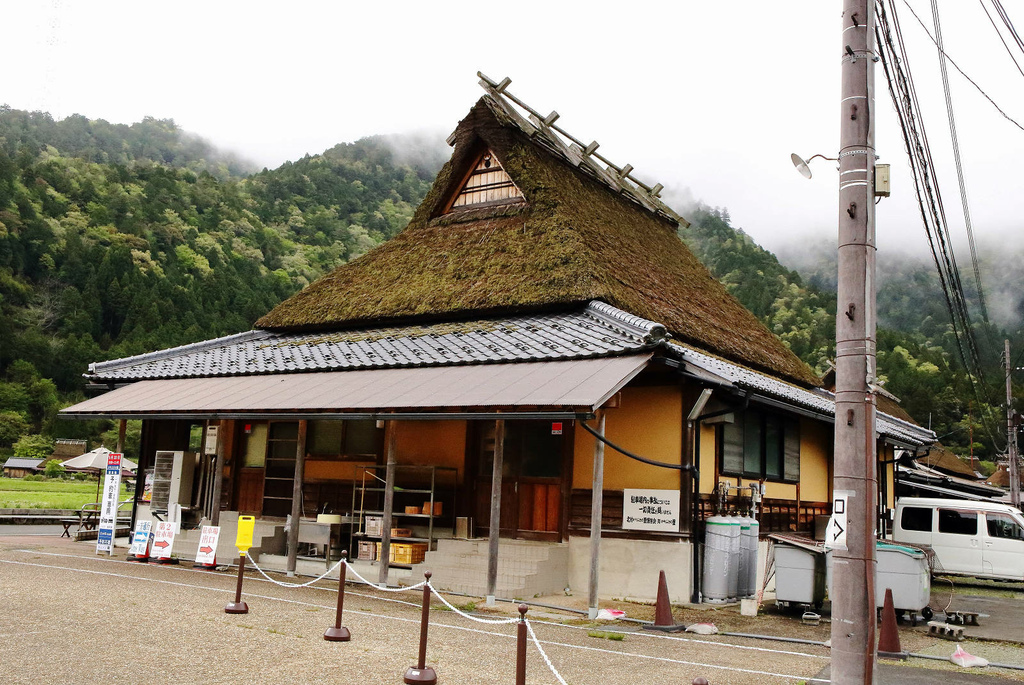 京都秘境-美山茅草屋之里｜美山合掌村，日本三大合掌村之一，被