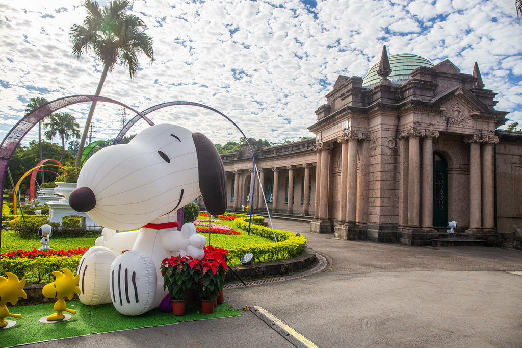 2025公館聖誕季登場！「史努比」和「糊塗塌客」驚喜現身自來