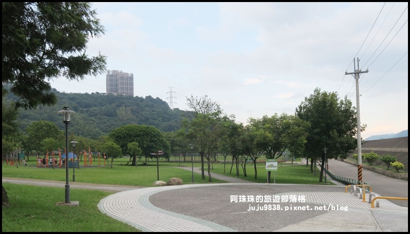 大溪河濱公園1.JPG