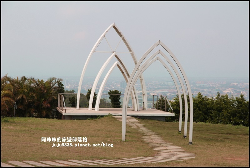 山丘上9.JPG 山丘上9.JPG