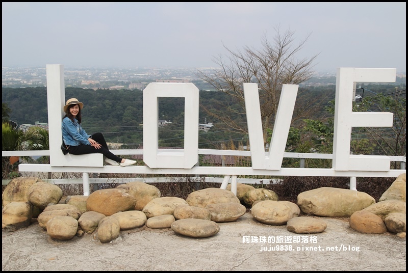 山丘上4.JPG 山丘上4.JPG