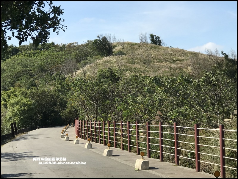 /tmp/phpoollYH /tmp/phpoollYH