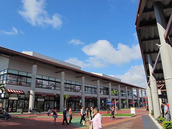 ASHIBINAA OUTLET (14).JPG