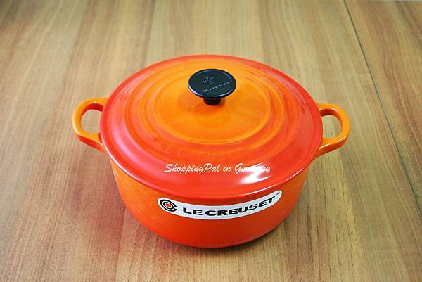 LE CREUSET 圓形鑄鐵鍋-烤箱紅