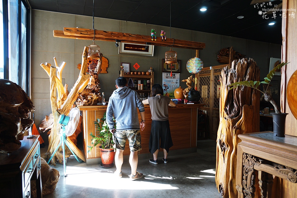 7_nEO_IMG.jpg 7_nEO_IMG.jpg