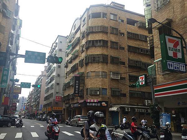 IMG_8975.JPG IMG_8975.JPG