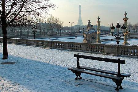 Paris under snow Paris under snow