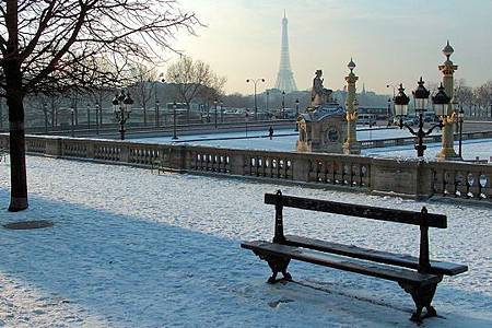 Paris under snow