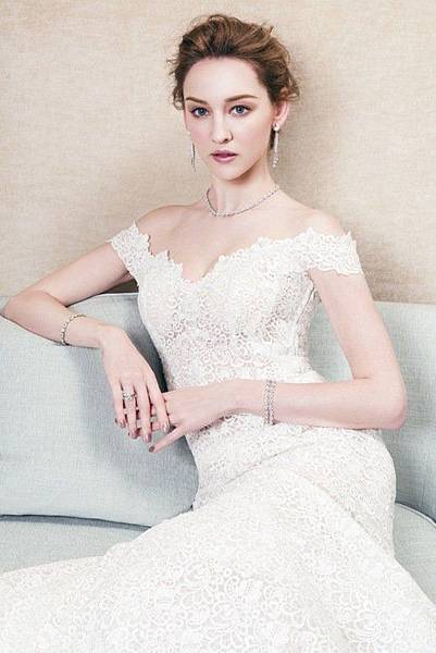Julia Wedding News新婚情報 Tiffany Julia Wedding News新婚情報 Tiffany