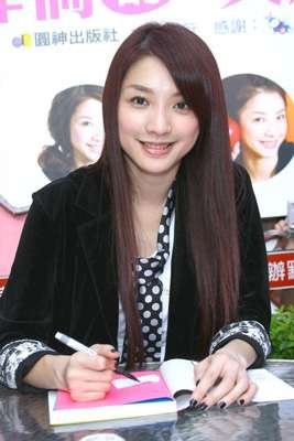 Wei Lun (24).jpg