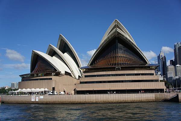 4.7 Sydney Opera House 1b.jpg