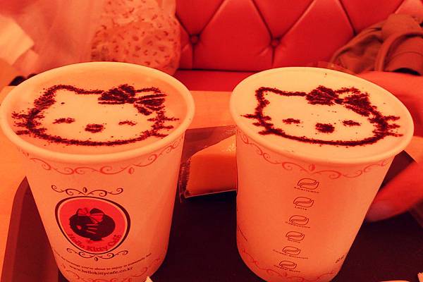 7.26 Hello Kitty Cafe 3.jpg