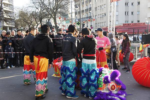 2.2 Paris - CNY Parade in Belleville 4a.jpg