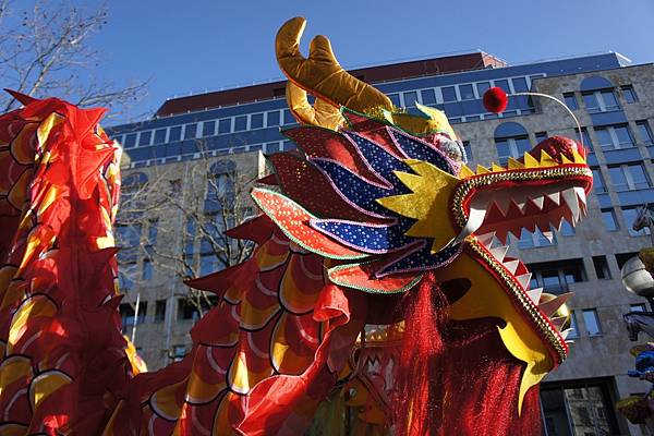 2.2 Paris - CNY Parade in Belleville 14a.jpg