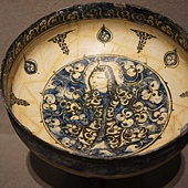 2.2 Paris - Louvre 43 - Bowl with seated prince from Irana.jpg