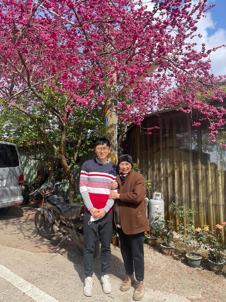 /tmp/php1zqVUJ /tmp/php1zqVUJ